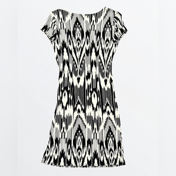 Mercer & Madison Black White Ikat Wrap Style Dress Size Small Stretchy Midi EUC - Picture 2 of 7